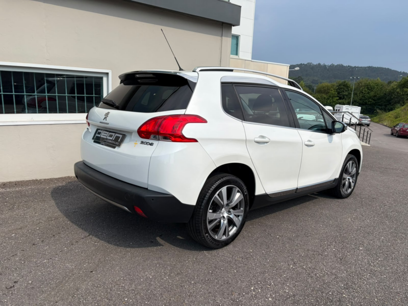 Peugeot 2008 BlueHDI Allure