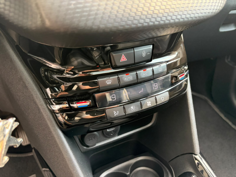 Peugeot 2008 BlueHDI Allure