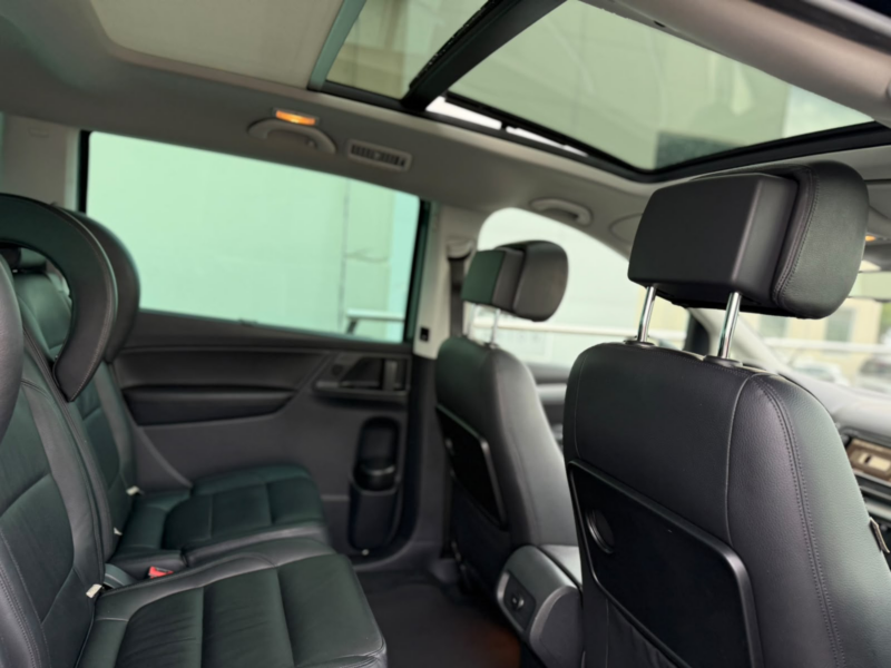 Volkswagen Sharan 2.0 TDI DSG 7 Plazas