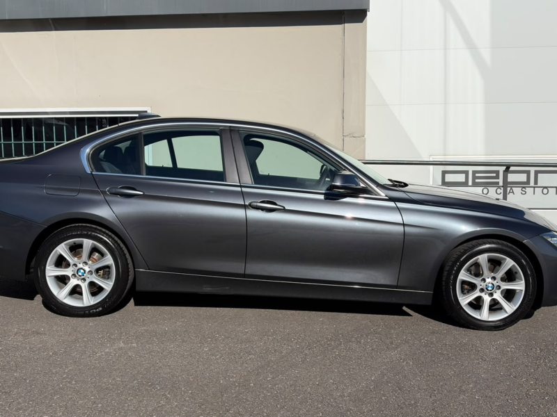 BMW 320dA Berlina