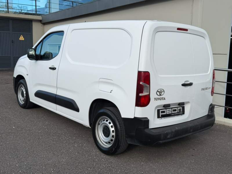 Toyota Proace City 1.5D Median