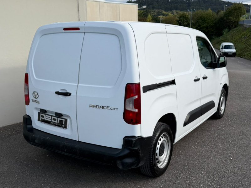 Toyota Proace City 1.5D Median