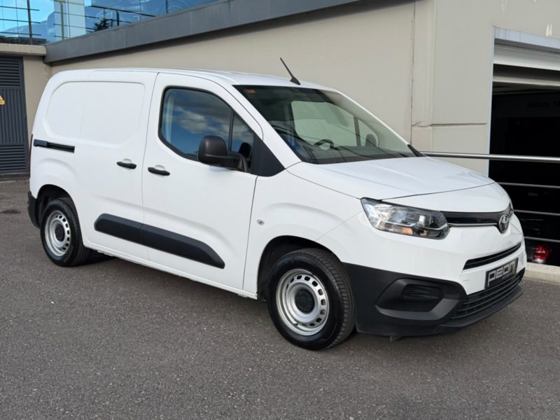 Toyota Proace City 1.5D Median