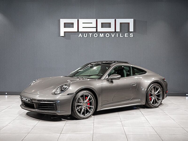 Porsche 911/992 Carrera Coupé