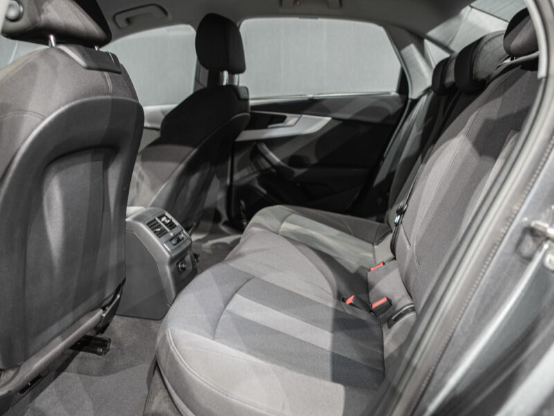 Audi A4 35 TDI S-Line S-Tronic