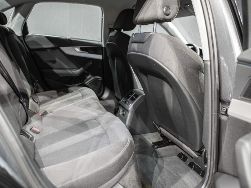 Audi A4 35 TDI S-Line S-Tronic