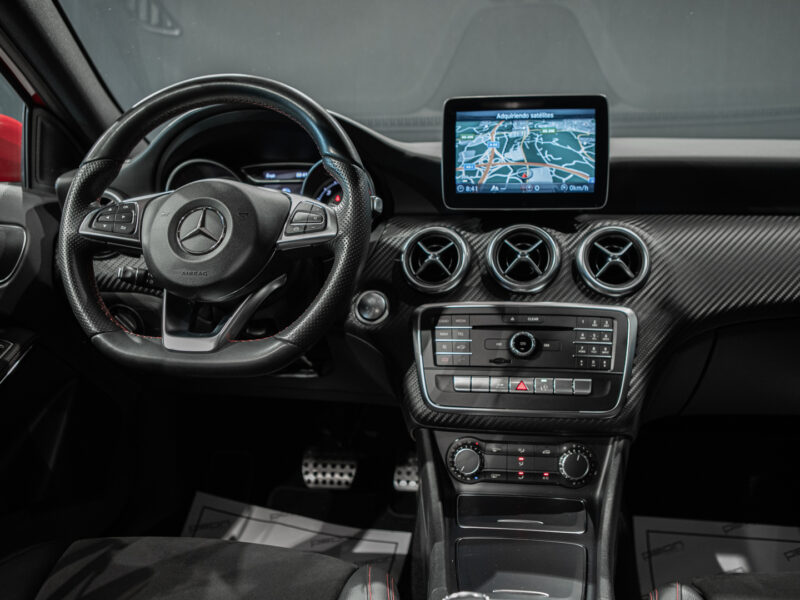 Mercedes-Benz A 200d 7G AMG