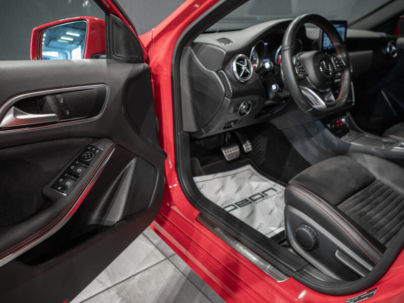Mercedes-Benz A 200d 7G AMG