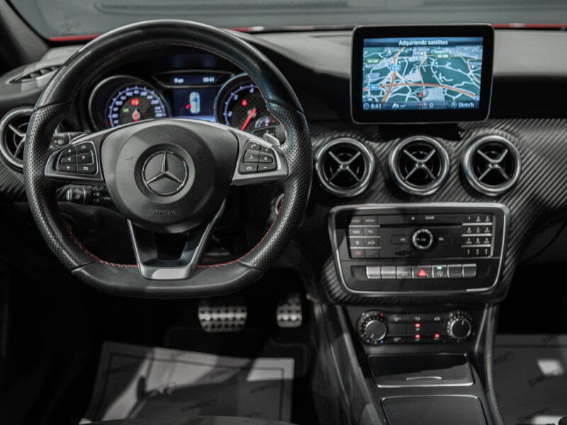 Mercedes-Benz A 200d 7G AMG