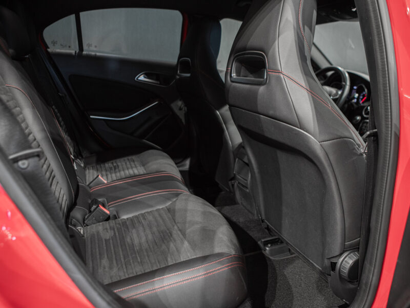 Mercedes-Benz A 200d 7G AMG