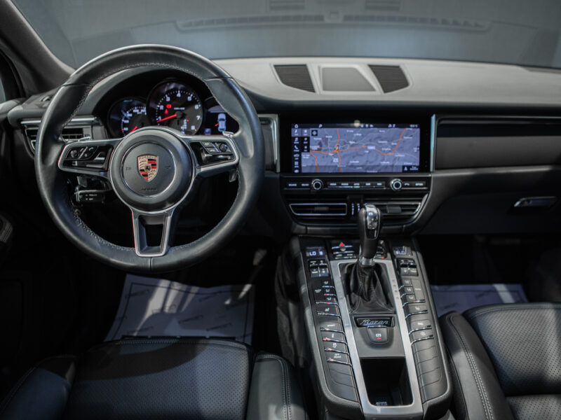 Porsche Macan T
