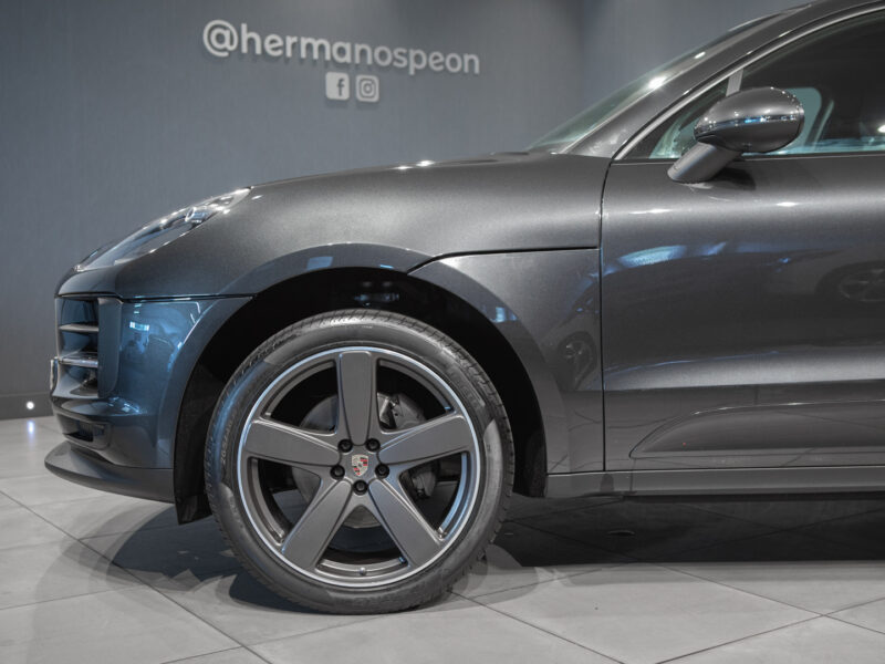 Porsche Macan T
