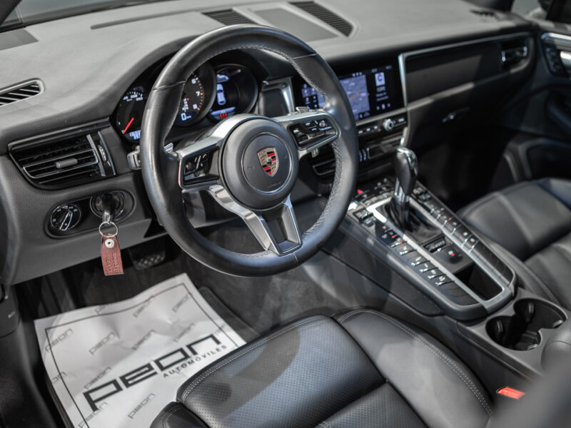 Porsche Macan T