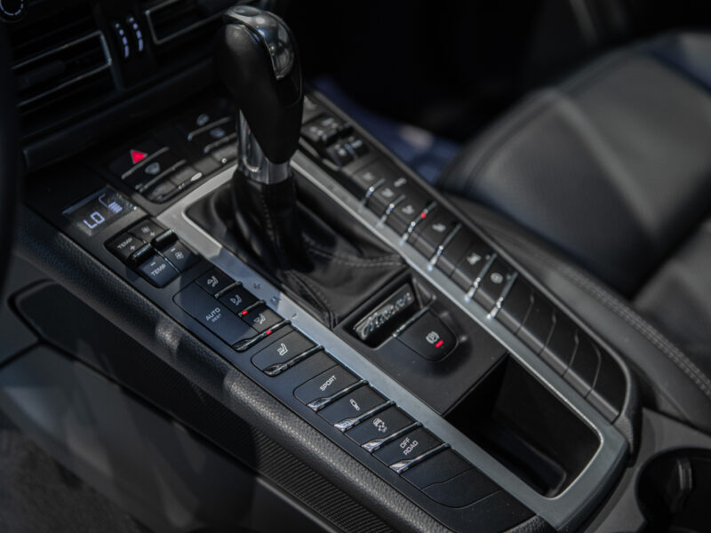 Porsche Macan T