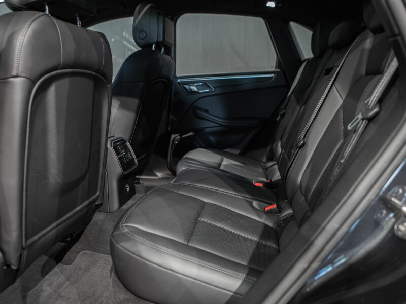 Porsche Macan T