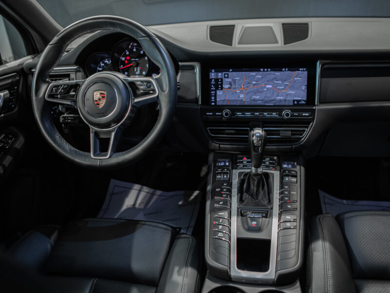 Porsche Macan T