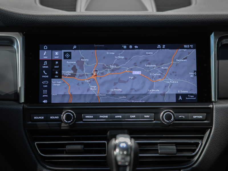 Porsche Macan T