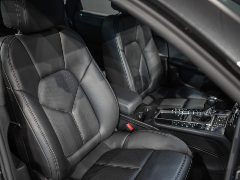 Porsche Macan T