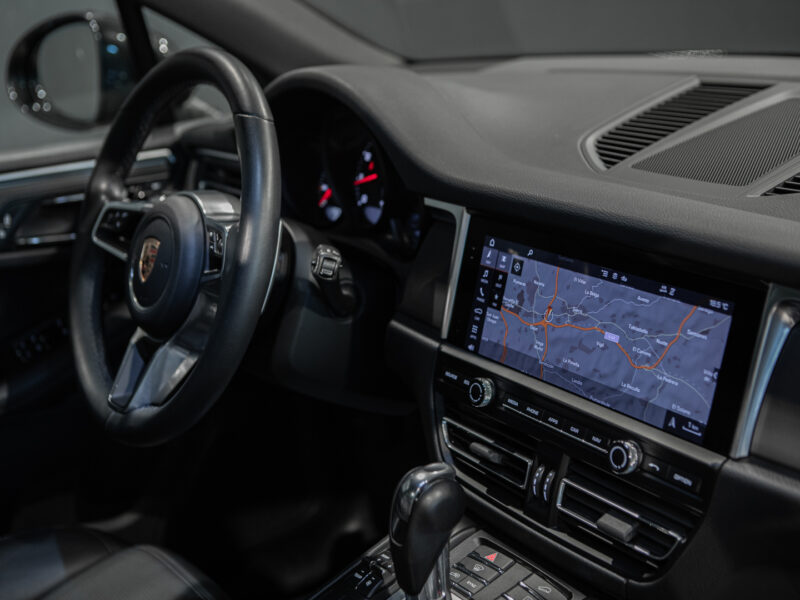 Porsche Macan T
