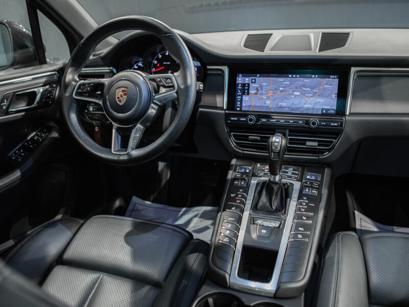 Porsche Macan T