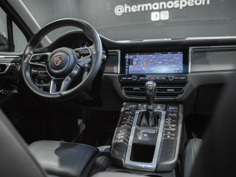 Porsche Macan T
