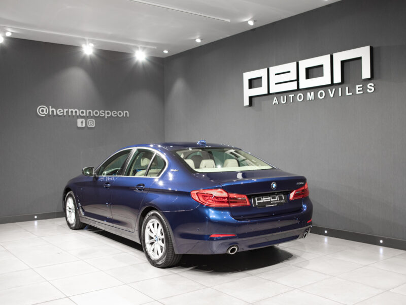 BMW 530eIPerformance Berlina