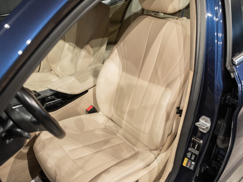 BMW 530eIPerformance Berlina