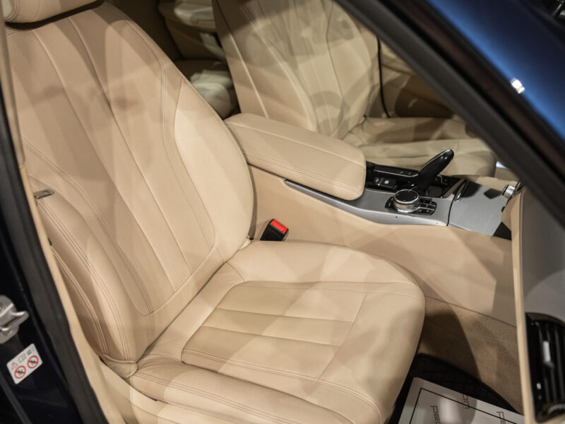 BMW 530eIPerformance Berlina