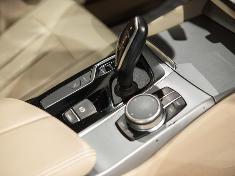BMW 530eIPerformance Berlina