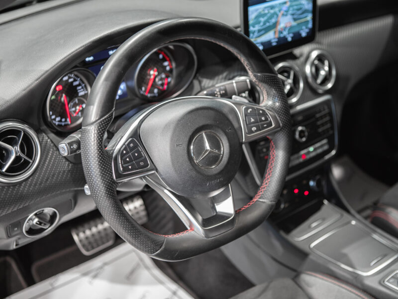 Mercedes-Benz A 200d 7G AMG