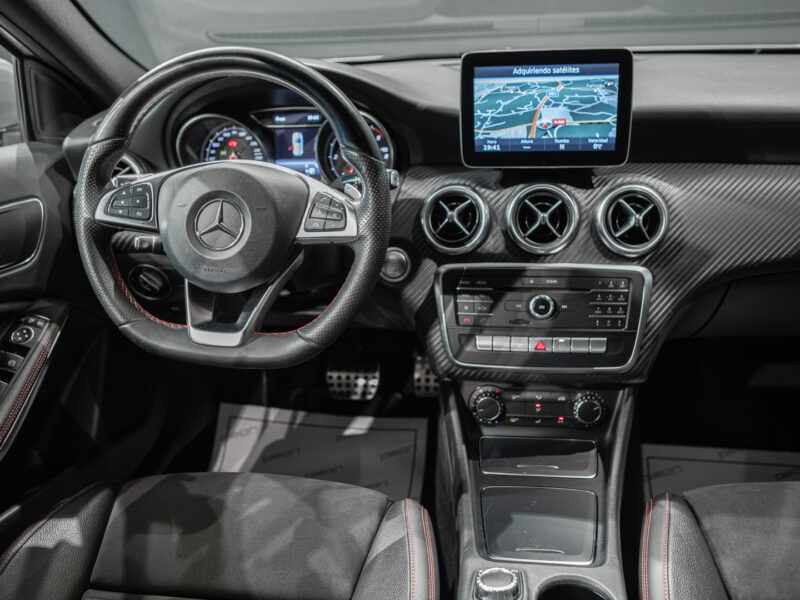 Mercedes-Benz A 200d 7G AMG