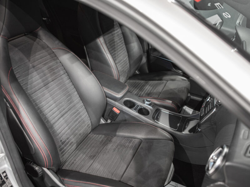 Mercedes-Benz A 200d 7G AMG
