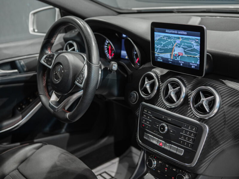 Mercedes-Benz A 200d 7G AMG