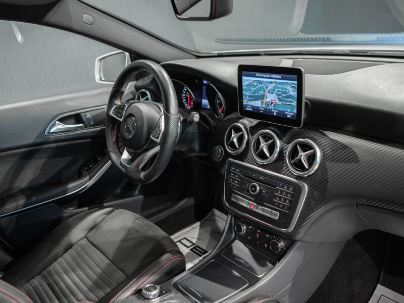 Mercedes-Benz A 200d 7G AMG