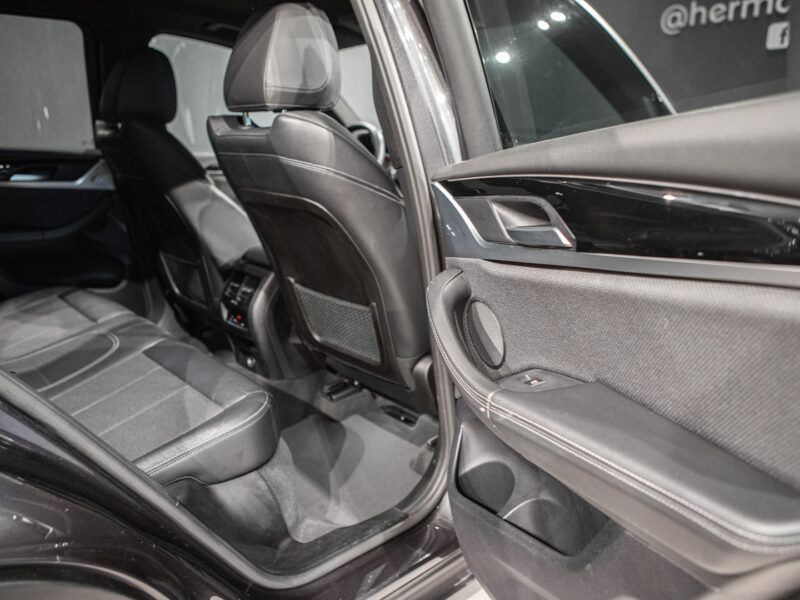 BMW X3 xDrive 20dA X-Line