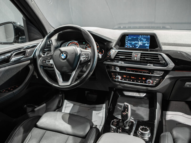 BMW X3 xDrive 20dA X-Line