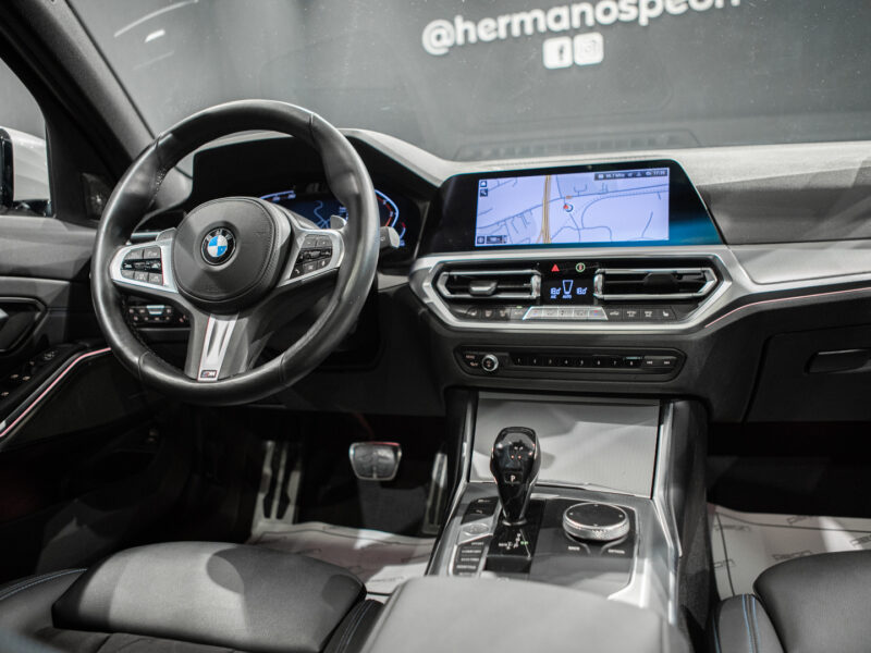 BMW 320dA xDrive Touring M-Sport