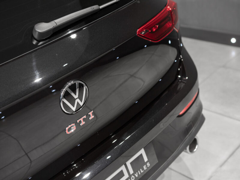 Volkswagen Golf 8 GTI 5p