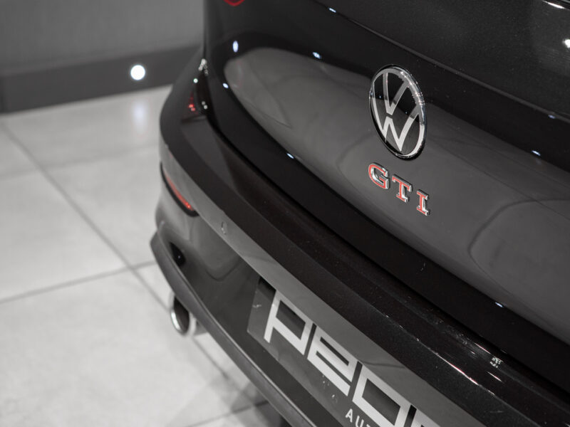 Volkswagen Golf 8 GTI 5p