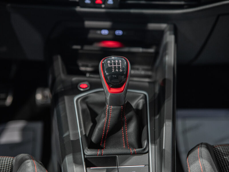 Volkswagen Golf 8 GTI 5p