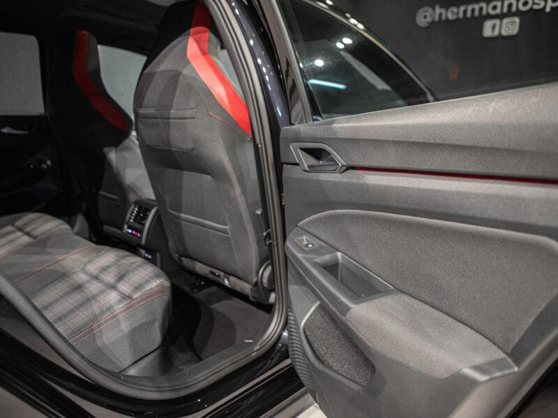 Volkswagen Golf 8 GTI 5p