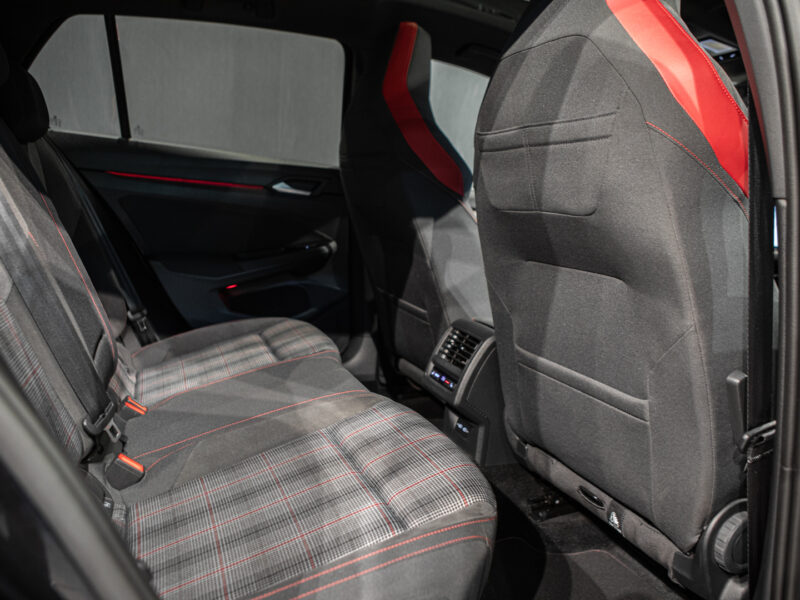 Volkswagen Golf 8 GTI 5p