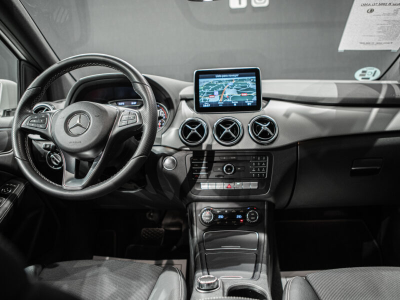 Mercedes-Benz B 200d 7G AMG