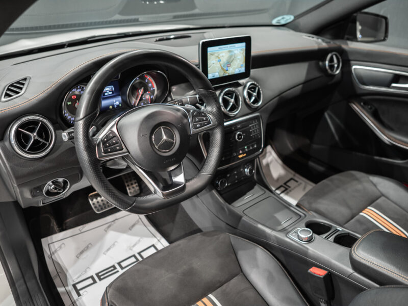 MB CLA Shooting Brake 200d AMG Orange Edition