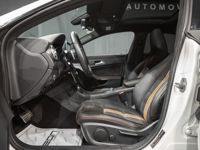 MB CLA Shooting Brake 200d AMG Orange Edition