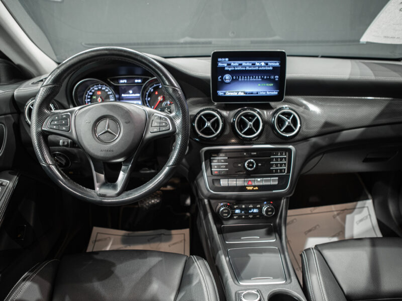 MB CLA Shooting Brake 200d 7G AMG