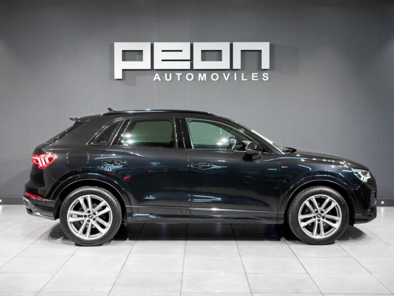 Audi Q3 35 TDI S-Black-Line Tronic