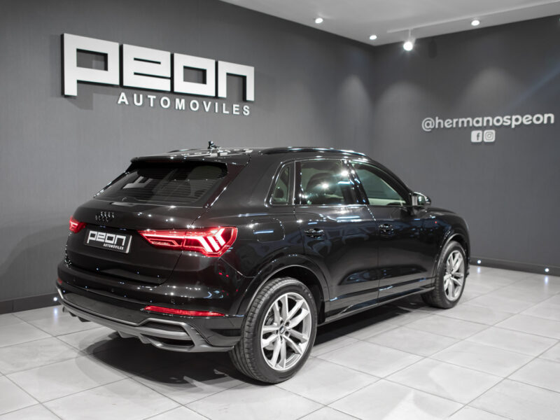 Audi Q3 35 TDI S-Black-Line Tronic