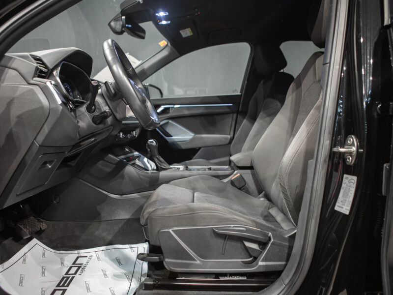 Audi Q3 35 TDI S-Black-Line Tronic