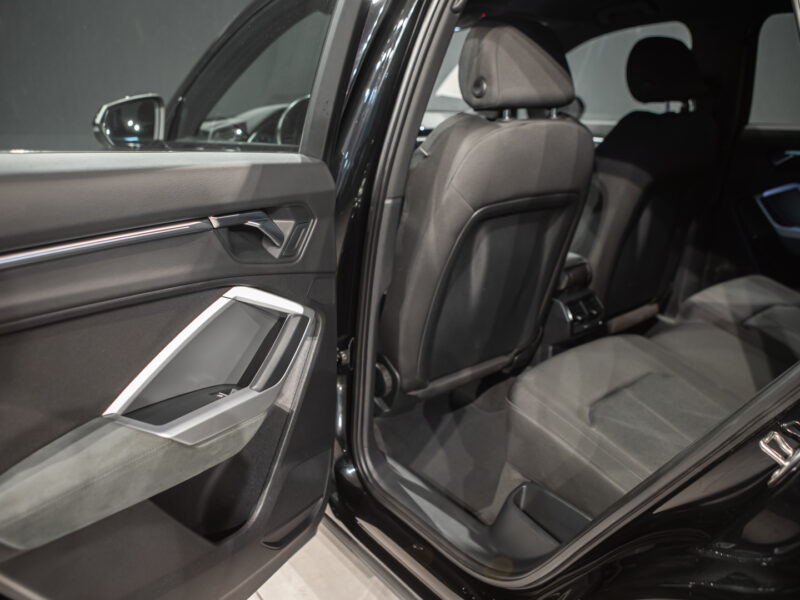 Audi Q3 35 TDI S-Black-Line Tronic